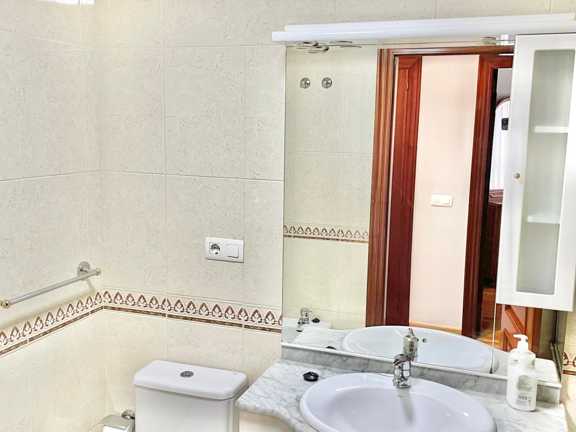 Casa Lur Wifi Y Parking Privado Incluido Apartment Gijón Exterior foto